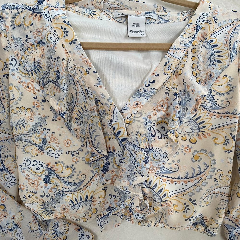 American Rag Ruffle Top Size S. CUTE!! - Picture 3 of 9